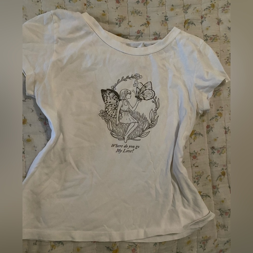 Brandy Melville Baby Tee
